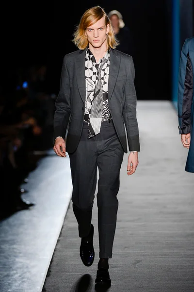 Look 2